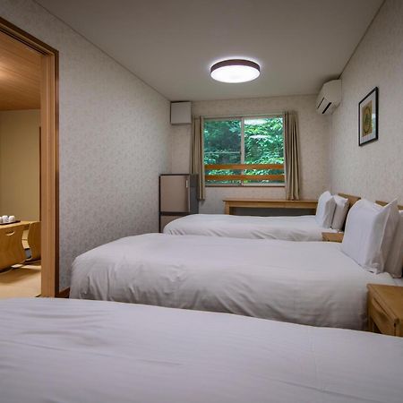 Fujiyama Inn Conifer Fujiyoshida Esterno foto