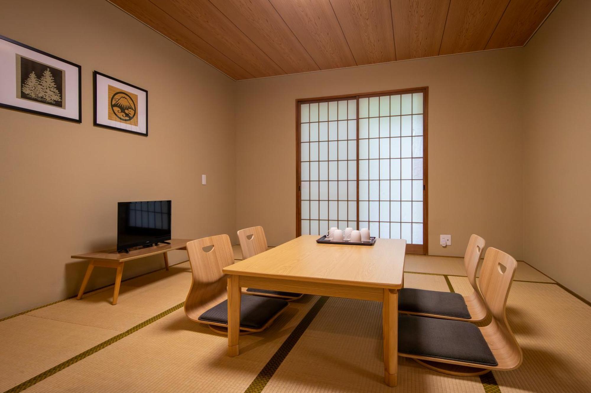 Fujiyama Inn Conifer Fujiyoshida Esterno foto